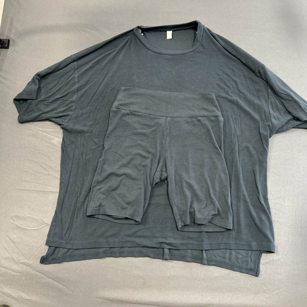 Foxy Kind Shirt Xl / Shorts (L)